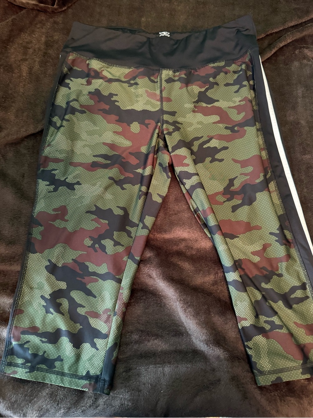 Athletic Works Green & Brown Camo Capris
